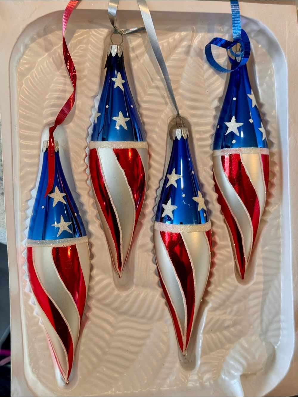🇺🇸 Patriotic Spiral Icicle Ornaments - Red, White & Blue - Set of 4 - 2004